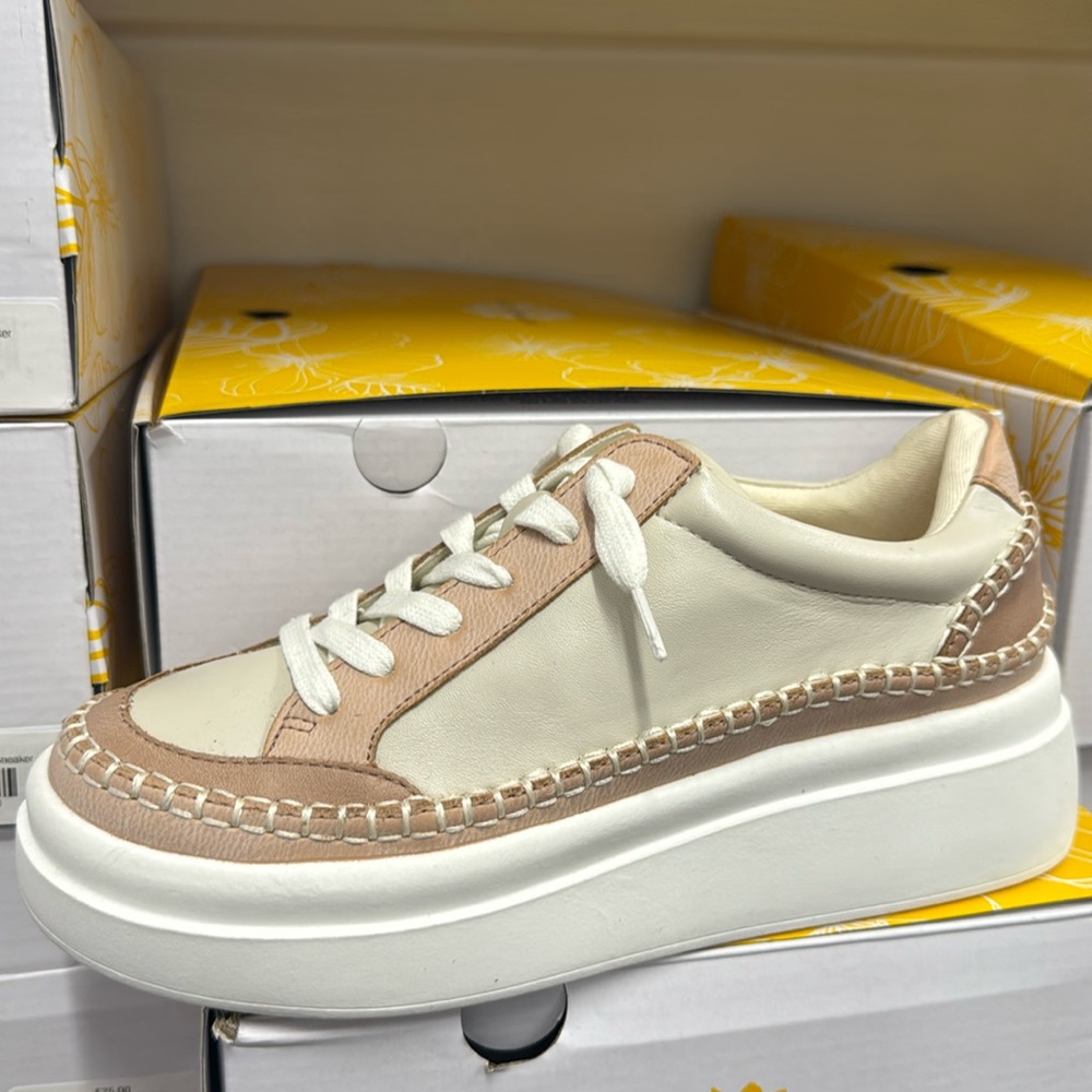Eloise sneaker